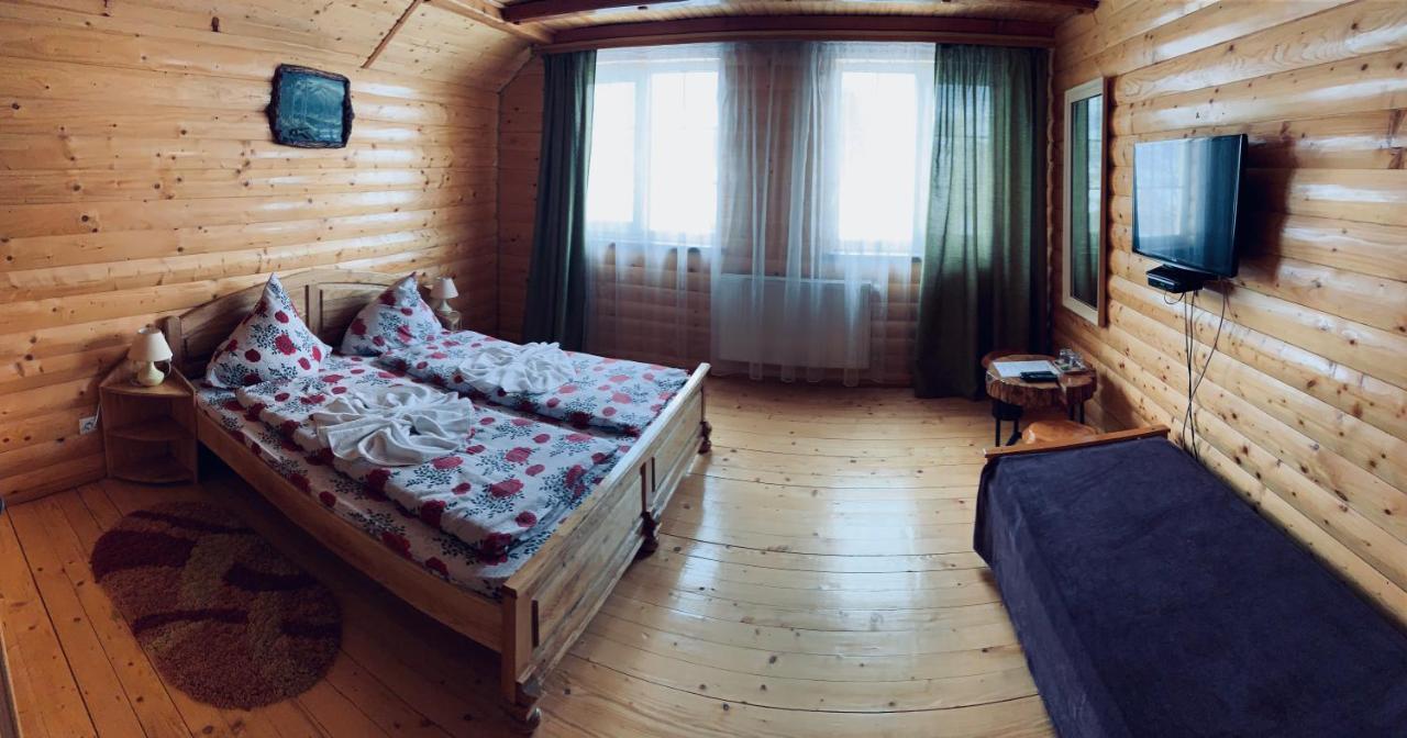 Arnica Hotel Ясиня Екстериор снимка