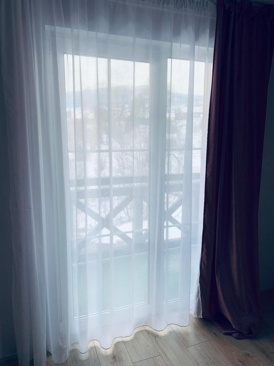 Arnica Hotel Ясиня Екстериор снимка