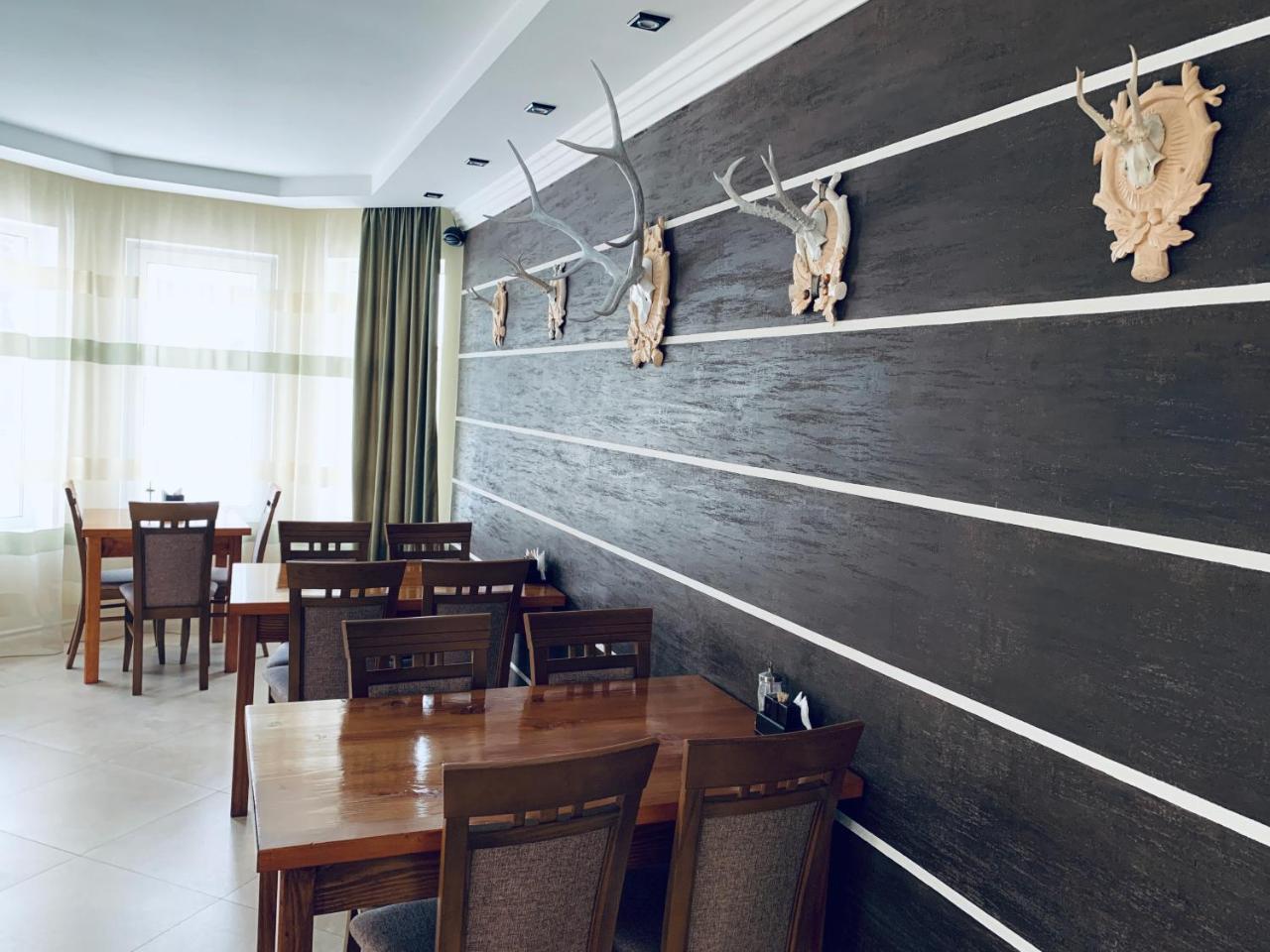 Arnica Hotel Ясиня Екстериор снимка
