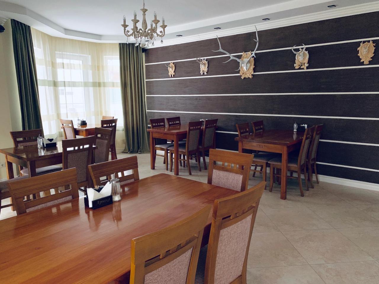 Arnica Hotel Ясиня Екстериор снимка